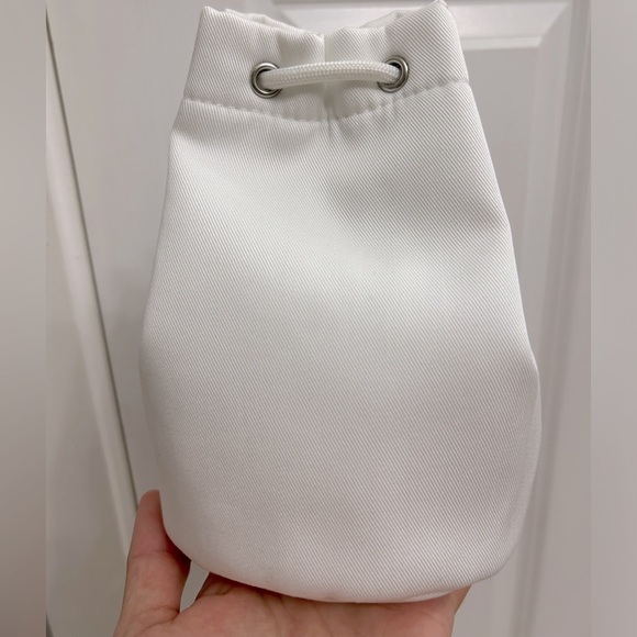 Dior drawstring pouch - Picture 5 of 8